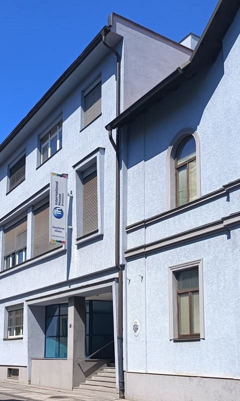 Language school in Bratislava